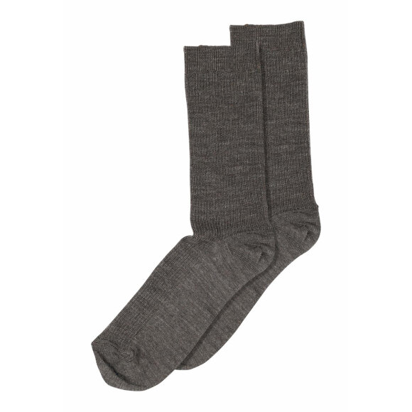 MP DENMARK - DARK BROWN FINE WOOL RIB SOCKS