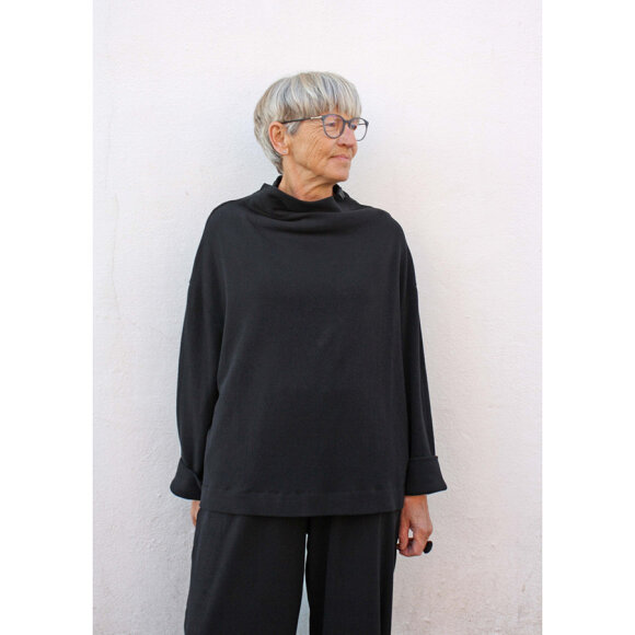 LISELOTTE HORNSTRUP - BLACK OLINE KNIT